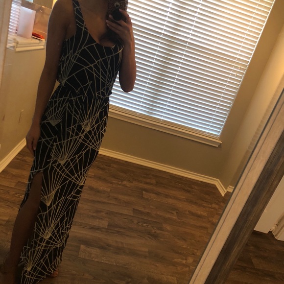 Lush Maxi Dress - Picture 3 of 5